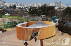 대구 수성못 공중화장실, 9억원 들여 리모델링