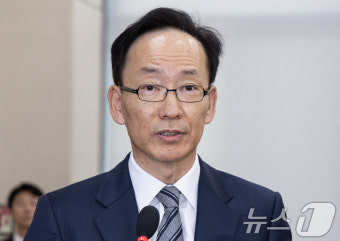 모두발언 하는 김대웅 중앙선관위 위원 후보자