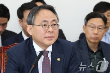 답변하는 고기동 행안부장관 직무대행