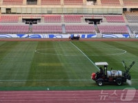 월드컵 예선 앞두고 눈폭탄…KFA, 고양종합운동장 잔디 현장 점검
