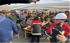 울주 산불 주불 진화 난항 진화율 70%→65% …대응3단계↑