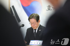 당 지지율 오르는데…'무죄' 이재명 지지율은 하락 [여론풍향계]