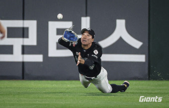 '황성빈 부상 이탈' 롯데, 백업 외야수 김동혁 콜업