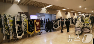 부산 해운대백병원 장례식장에 마련된 고 장제원 전 의원 빈소