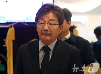 고 장제원 전 의원 빈소 조문 마친 유승민 전 의원