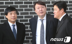 이성윤 尹 겪어봐 아는데 개헌 약속 안 지켜…이재명 정도면 깨끗한 정치인