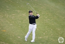 4타 줄인 홍정민, KLPGA 국내 개막전 3라운드 단독 선두 도약