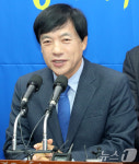 발언하는 이성윤 의원