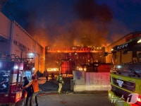 부산 녹산산단 금속폐기물 처리 공장서 불…1시간 18분만 진화