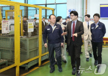 울산 산업현장 둘러보는 한동훈