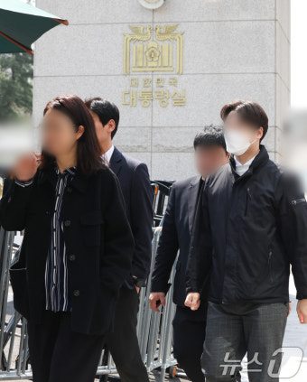 경찰, 대통령실 압수수색…비화폰 서버 확보 시도