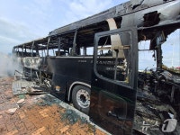 김제 삼포리 너울쉼터에서 캠핑카에 불…1억여원 피해