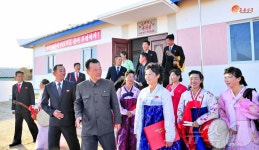 北 황해북도 류은농장 새 시대 농촌혁명의 담당자로 준비