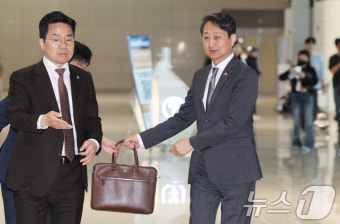 통상협의 위해 美 방문하는 안덕근 산업장관