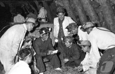 북한, 천리마시대 집단주의 기풍 선전…애국심 강조