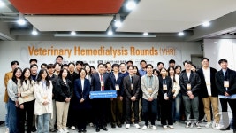 스마트동물병원 신사본원, 유한양행서 혈액투석 신대체요법 논의