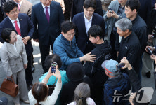 장자마을 찾은 김문수 후보