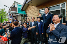이재명, 여주시 구양리 마을 찾아 즉흥 연설