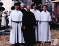 레오 14세 신임 교황, 2002년 한국 방문