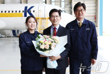 항공정비업체 한국항공서비스 방문한 김문수 후보