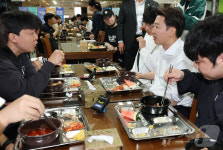 오늘은 천안 단국대서 학식