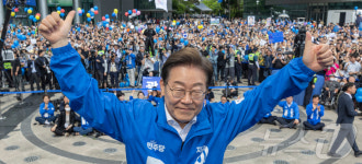이재명, 광주에서 두손들고 엄지척