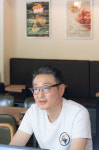 [유통人터뷰]사람 대신 로봇이 튀긴다…바른치킨 상위 10% 매장 비결은
