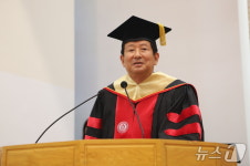 호서대, 강승구 케이원전자 회장에 명예경영학박사 학위 수여