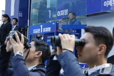 이재명 후보, 파주 금릉역에서 유세