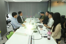지니웍스 찾은 기정원장 中企 기술개발 지원에 최선 다할 것
