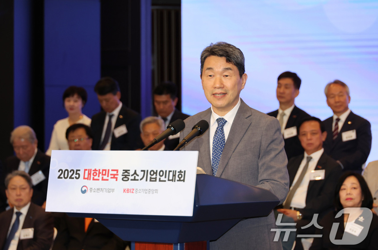 이주호 권한대행, 중소기업과 소상공인 위한 맞춤형 지원 강화 발표