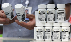 주변국 코로나19 재유행에 치료제 점검하는 지정약국