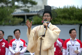 지지 호소하는 김문수 후보