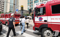 지하철 방화로 출입 통제된 마포역