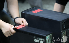 [단독] 불법 도박 유혹 도사리는 성인PC방…경찰 단속 동행해보니