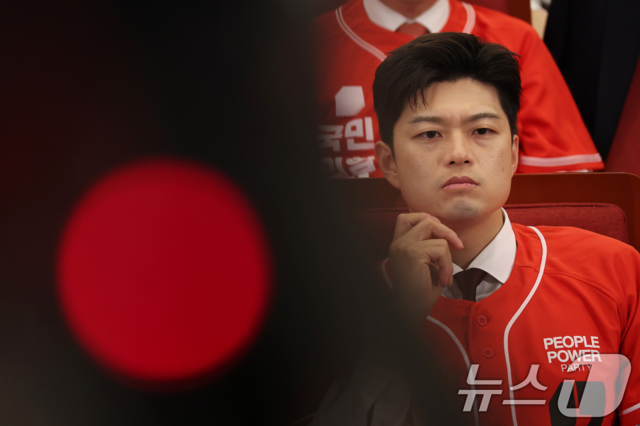 국민의힘 김용태 비상대책위원장, 우상호 정무수석과의 서울 접견에서 협력과 소통 강조