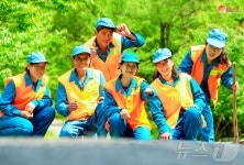 北 참다운 애국자에게 고생길이란 있을 수 없다