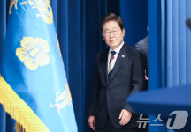 이재명 정부 첫 인선…국무총리 김민석·비서실장 강훈식