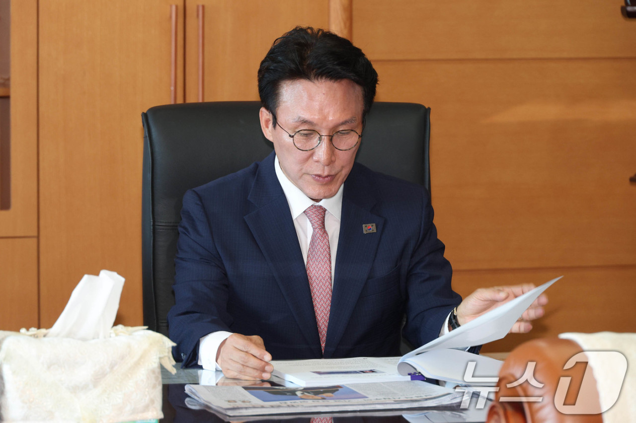 김민석 국무총리 후보 인사청문회, 여야 간 점화되는 뜨거운 대결 예고