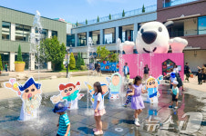 짱구와 친구들과 함께 현대아울렛으로 놀러오세요