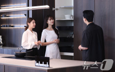 한샘, 리뉴얼 플래그십 논현에서 키친바흐 신제품 공개