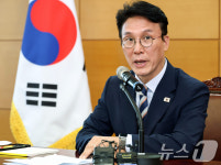 발언하는 김민석 국무총리 후보자