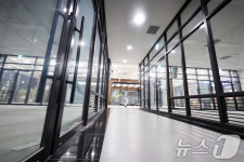 아직은 텅 빈 올림픽파크포레온 상가