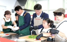 라면·커피 이어 피자까지…3번째 전주 함께복지사업 출발
