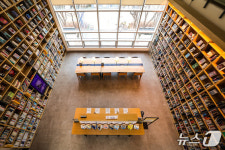 용인 수지도서관, 작년 91만권 대출…2년 연속 대출 권수 전국 1위