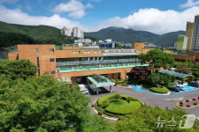태백 절곤천에 산메기 치어 1만여 마리 23일 방류