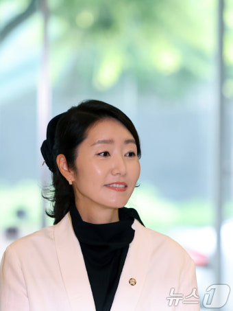 강선우 후보자 '인사청문 사무실 첫 출근'