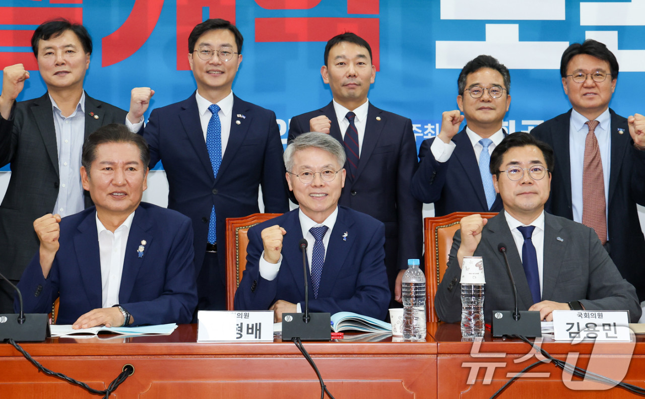 박찬대-정청래 TV토론, 협치와 강력한 개혁 논의