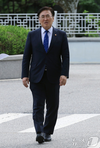 내란특검 소환되는 유상임 장관