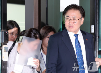 내란특검 조사 마친 유상임 장관